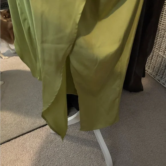 SHEIN Olive Green Satin Skirt - Picture 2 of 5